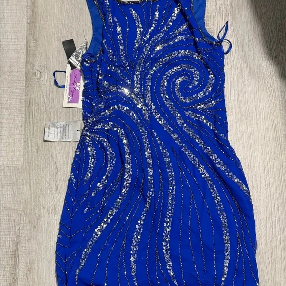 Adrianna Lapell Hailey Logan Sequin Dress in Electric Blue - Picture 5 of 5